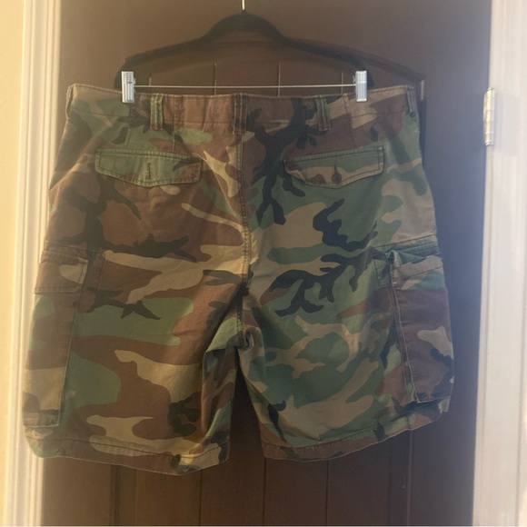 Men’s Ralph Lauren polo Camo shorts size 44B - Picture 2 of 8